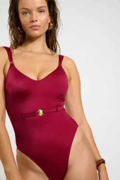 ONE PIECE Red HANEYA CORALISS