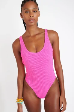 ONE PIECE Pink BELMAR POPCORN