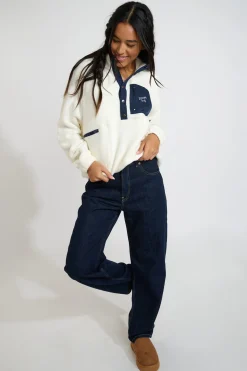 Polar Ecru NUZZLE HILLSIDE