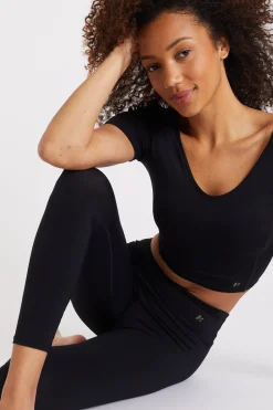 T-shirt Black MANTRA WELLNESS